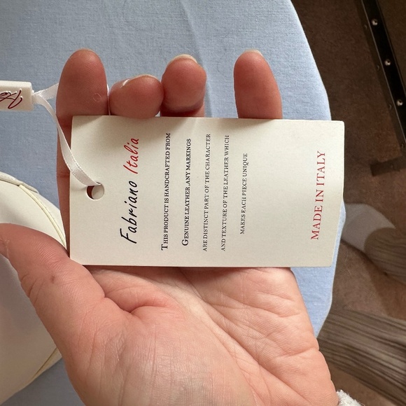 NWT Fabriano White Woven Crossbody Small Bucket Bag - Picture 8 of 8